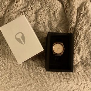 Nixon Time Teller Watch